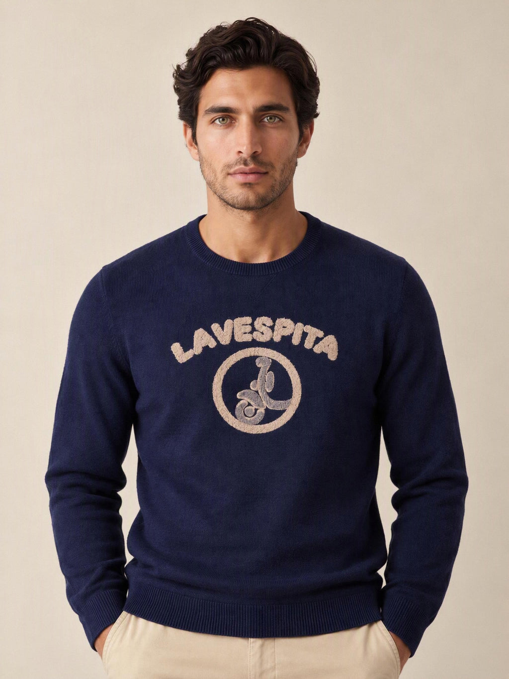 Jersey azul marino La Vespita 51190 – vista frontal en modelo
