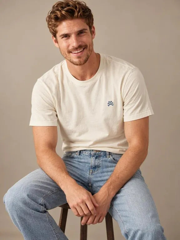 Camiseta Hombre Souls & Bones Bordada y Estampada — CMSB2609 | Almogávar Moda – vista 3