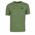 Camiseta para hombre en verde bosque de algodón 100%, con cuello caja y diseño minimalista, ideal para moda masculina premium con calidad y confort.