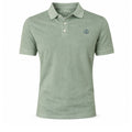 Polo casual para hombre en verde pálido con efecto lavado, confeccionado en algodón y elastano, ideal para moda masculina premium con estilo cómodo y versátil.
