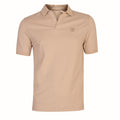 Polo beige tostado de algodón 100% con cuello en V, diseño clásico y tejido premium, ideal para moda masculina de calidad en variedad de tallas y colores.