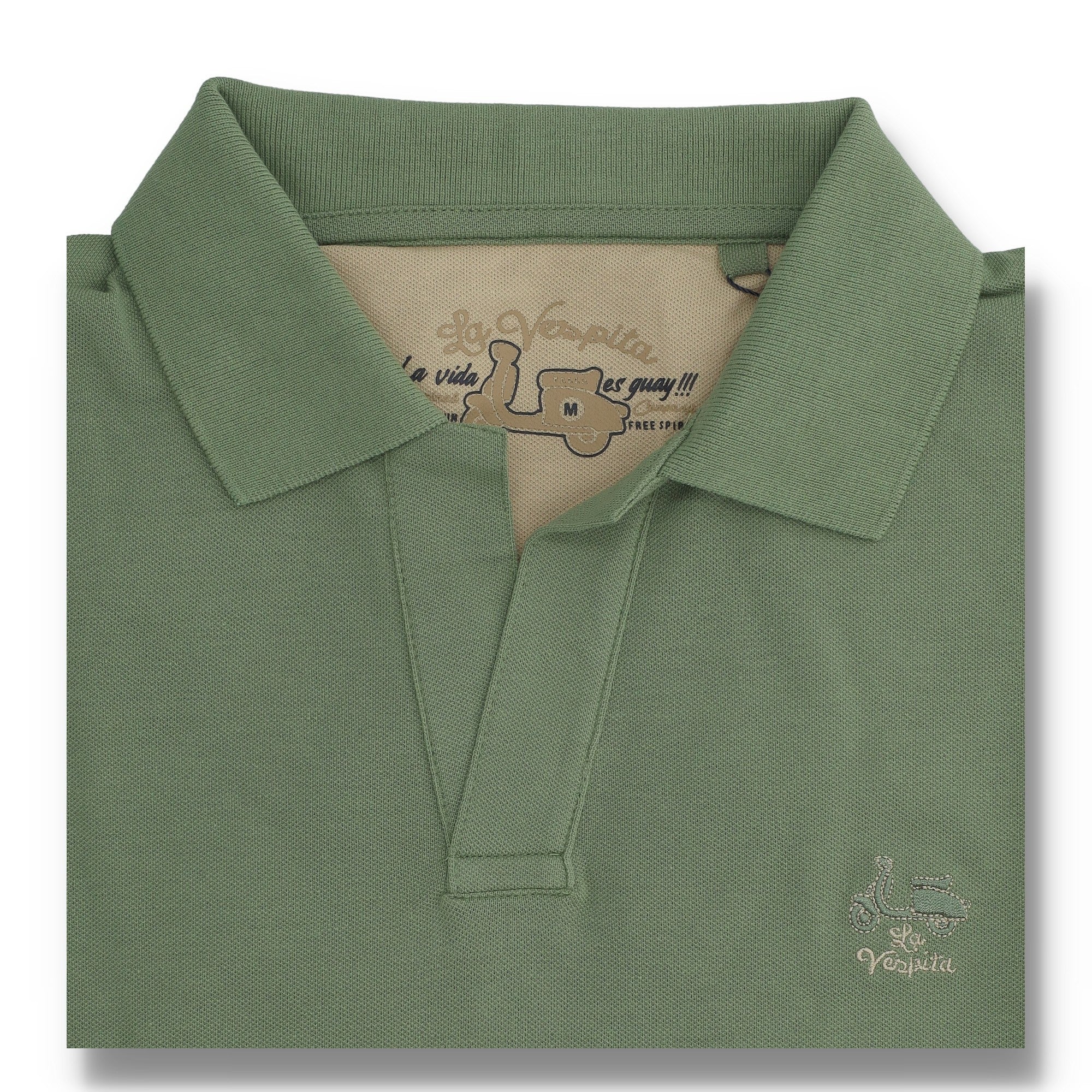 Polo de hombre en tejido 100% algodón color verde kaki con cuello en V, diseño clásico y logo bordado, ideal para moda masculina premium en múltiples tallas.